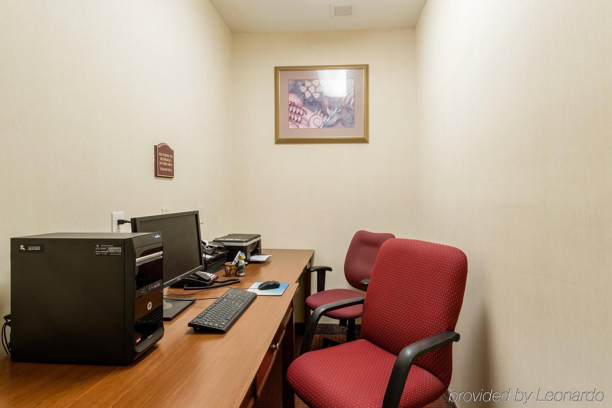 Towneplace Suites By Marriott Hadley Amherst Kültér fotó