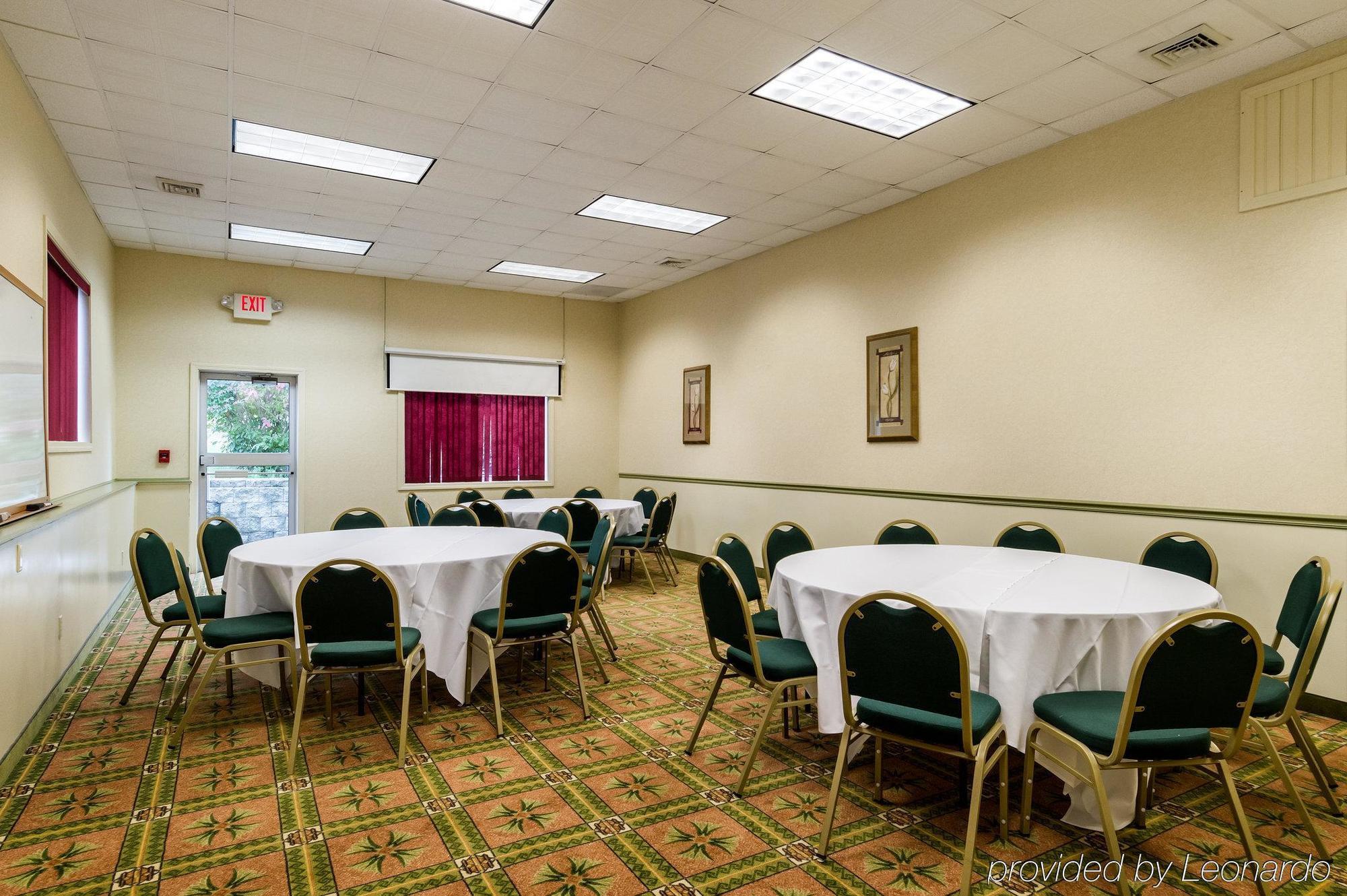 Towneplace Suites By Marriott Hadley Amherst Kültér fotó