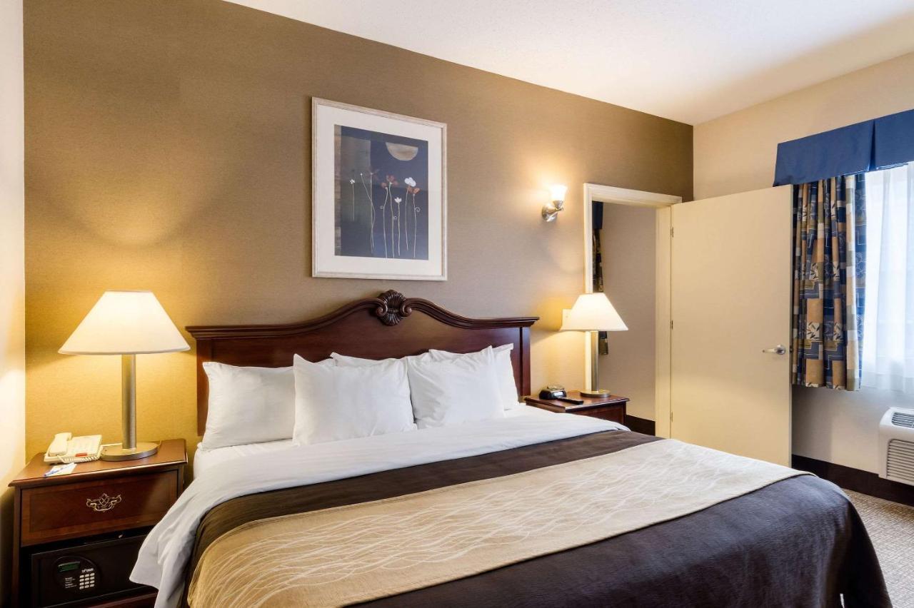 Towneplace Suites By Marriott Hadley Amherst Kültér fotó